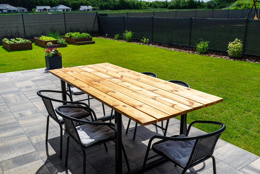 la hauteur pour une table de jardin 